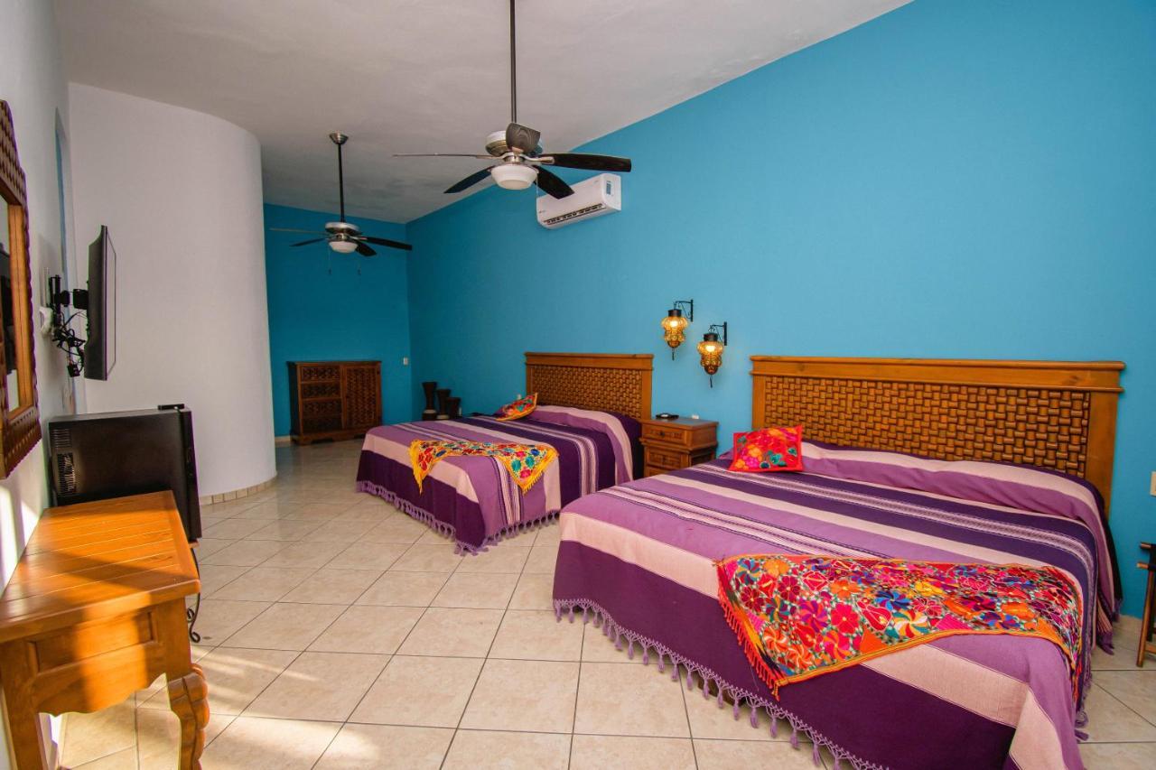 Departamentos Claussen Hotel Mazatlan Exterior photo